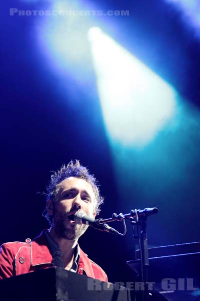 CHARLIE WINSTON - 2012-07-19 - PARIS - Parvis de l'Hotel de Ville - Charlie Winston Gleave